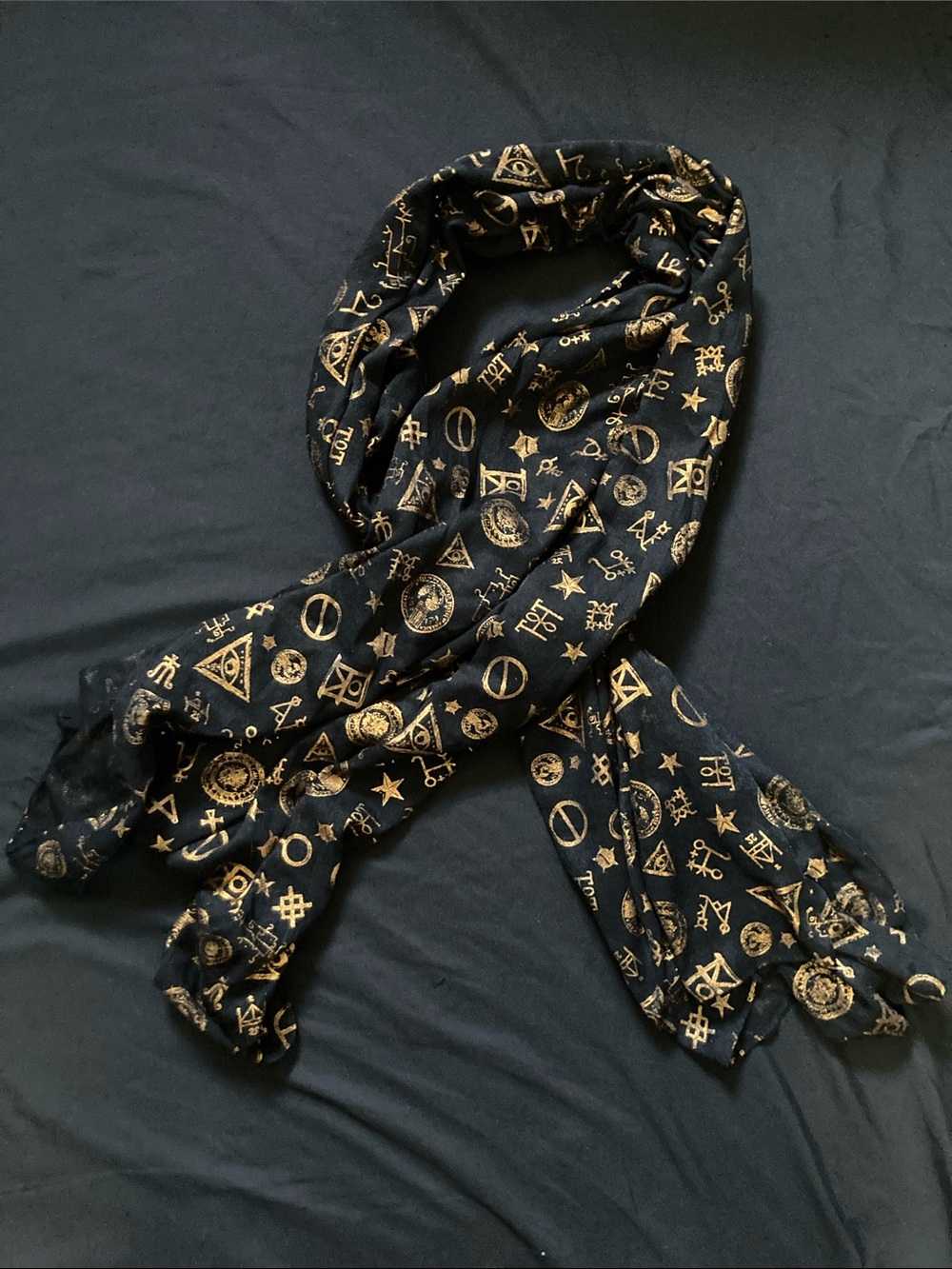 Loot Crate Fantastic Beasts Scarf Gold Foil Black Viscose Harry Potter One Size